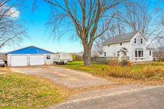 720 Pioneer Rd, Wilson, WI 54027