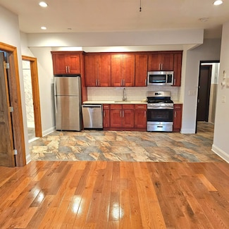 75-57 Metropolitan Ave, Flushing, NY 11379