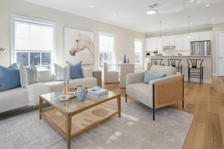 340 Heights Rd Unit 202, Darien, CT 06820