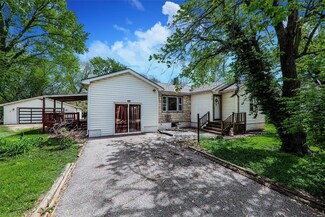 3070 N 61st St, East Saint Louis, IL 62201