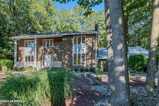 15 Deer Path, Holmdel, NJ 07733