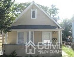24 John St, Carteret, NJ 07008