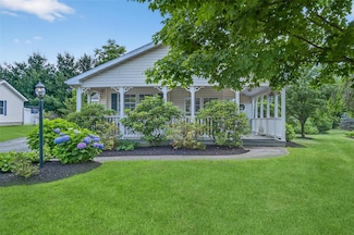 51 Vero Dr, Poughkeepsie, NY 12603