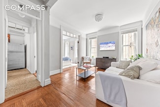 317 W 93rd St Unit 1-C, New York, NY 10025