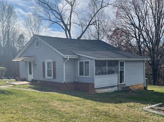 1900 Wards Ferry Rd, Lynchburg, VA 24502