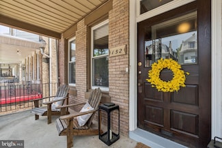 152 W Sharpnack St, Philadelphia, PA 19119