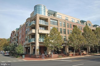 502 W Broad St Unit 305, Falls Church, VA 22046