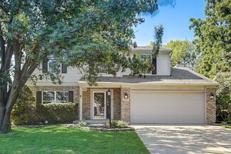 6523 Duck Pond Dr, Fishers, IN 46038
