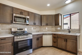 1545 W Deacon Dr, Tucson, AZ 85746