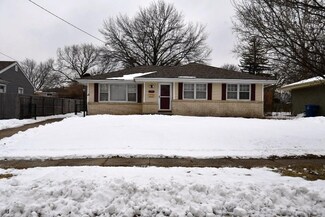 3706 Crestmoor Place, Des Moines, IA 50310
