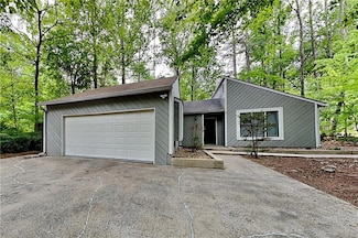 2041 Kramer Way, Marietta, GA 30062