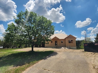 33006 Hilary Cir, Cambridge, MN 55008