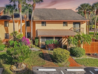 5314 Fountains Dr S, Lake Worth, FL 33467