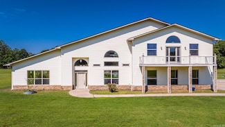 224 Peartree Ln, Jacksonville, AR 72076