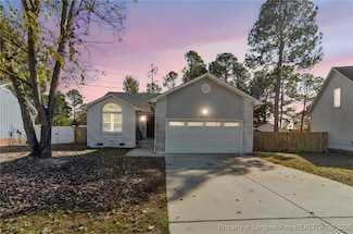 3533 Chaucer Dr, Hope Mills, NC 28348