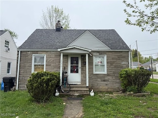 17213 Lotus Dr, Cleveland, OH 44128