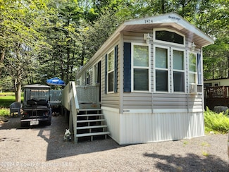 192 Pathfinder Place Unit A1-192, Roaring Bk Tp, PA 18444