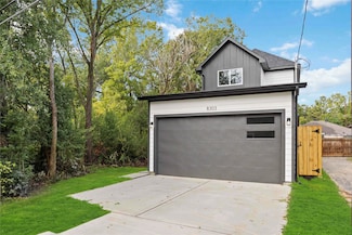 8303 Venus St, Houston, TX 77088