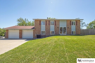 1511 Lorraine Ave, Bellevue, NE 68005