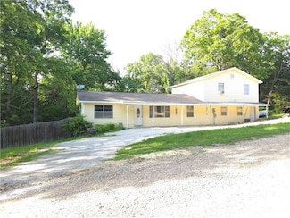 121 E Elm St, Lead Hill, AR 72644