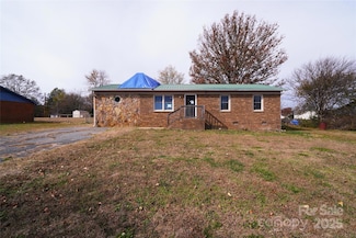 610 Margrace Rd, Kings Mountain, NC 28086