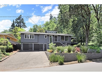 2022 Floral Hill Dr, Eugene, OR 97403