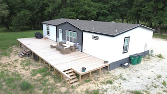 1322 N Market St, Grapeland, TX 75844