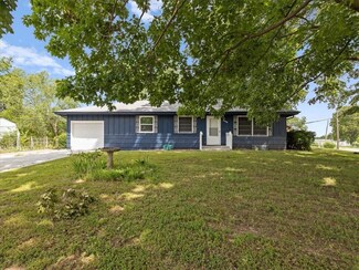 8210 Ann Ave, Kansas City, KS 66112