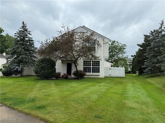 26142 Hawthorne Ct Unit 4B, Olmsted Falls, OH 44138