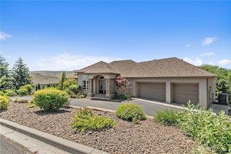 1075 Ridge Crest Dr, Wenatchee, WA 98801