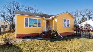 26 Clinton Ave, Catskill, NY 12414