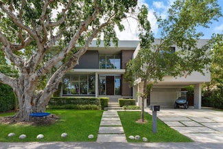 310 Redwood Ln, Key Biscayne, FL 33149