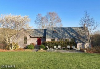 230 Walnut Grove Ln, Washington, VA 22747