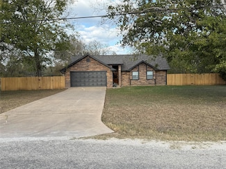 134 Laumaia Ln, Bastrop, TX 78602
