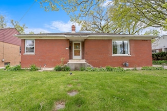 222 Southmoor Rd, Hammond, IN 46324