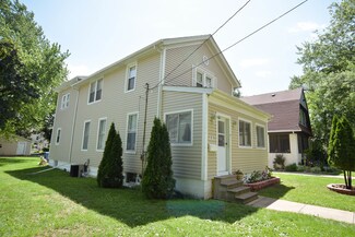 443 Linden Ave, Aurora, IL 60505