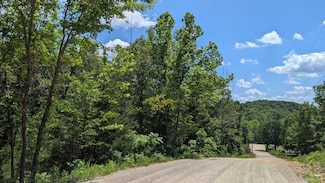 000 Gardner Hill Ln, Fordland, MO 65652
