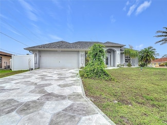1007 Comstock St, Port Charlotte, FL 33952