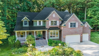 119 Kingsbury Ct, Battle Creek, MI 49015