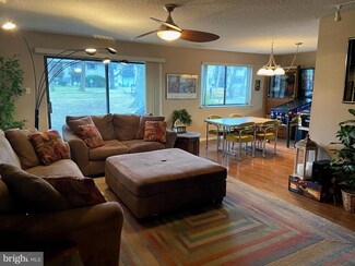115 E Kings Hwy Unit 405, Maple Shade, NJ 08052