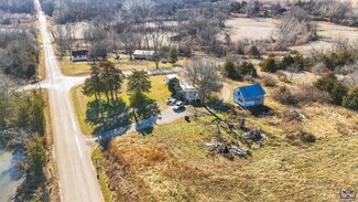 7641 SE Croco Rd, Berryton, KS 66409