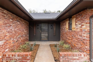 3804 Jim Robison Dr, Edmond, OK 73013