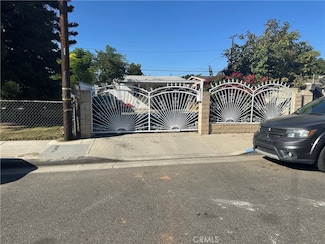 11907 168th St, Artesia, CA 90701