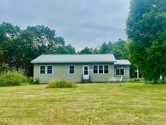 1810 Route 102, Canaan, VT 05903