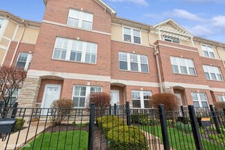 361 W Wesley St Unit 10, Wheaton, IL 60187