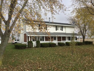 3300 N 2400 Rd E, Saint Anne, IL 60964