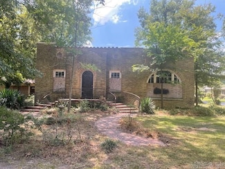 404 E 7th St, Stuttgart, AR 72160