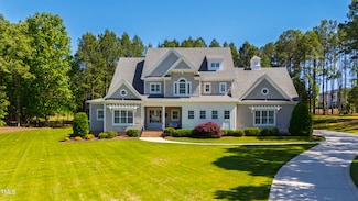 6 Castlewood Dr, Durham, NC 27713