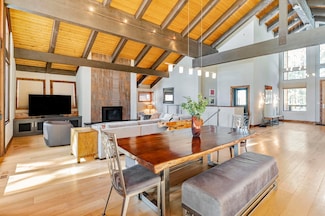 125 Basque Dr, Truckee, CA 96161