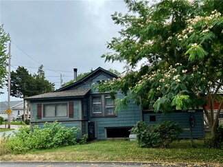 75 Sherman Ave, Bristol, RI 02809